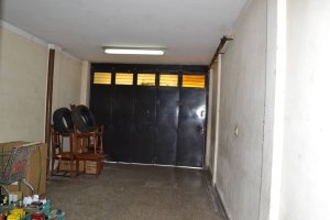 Important Property on Local Avenue + 2 Houses