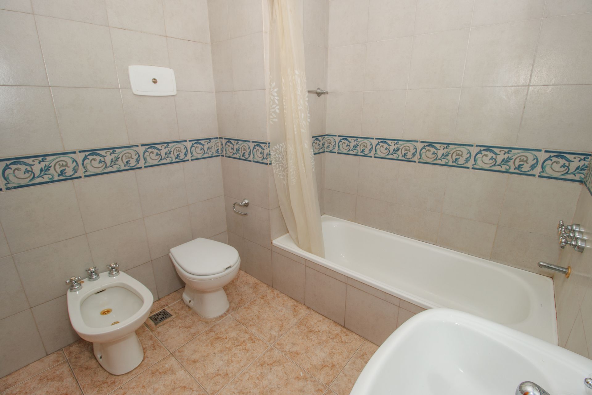 Venta Triplex 4 Ambientes En Villa Martelli