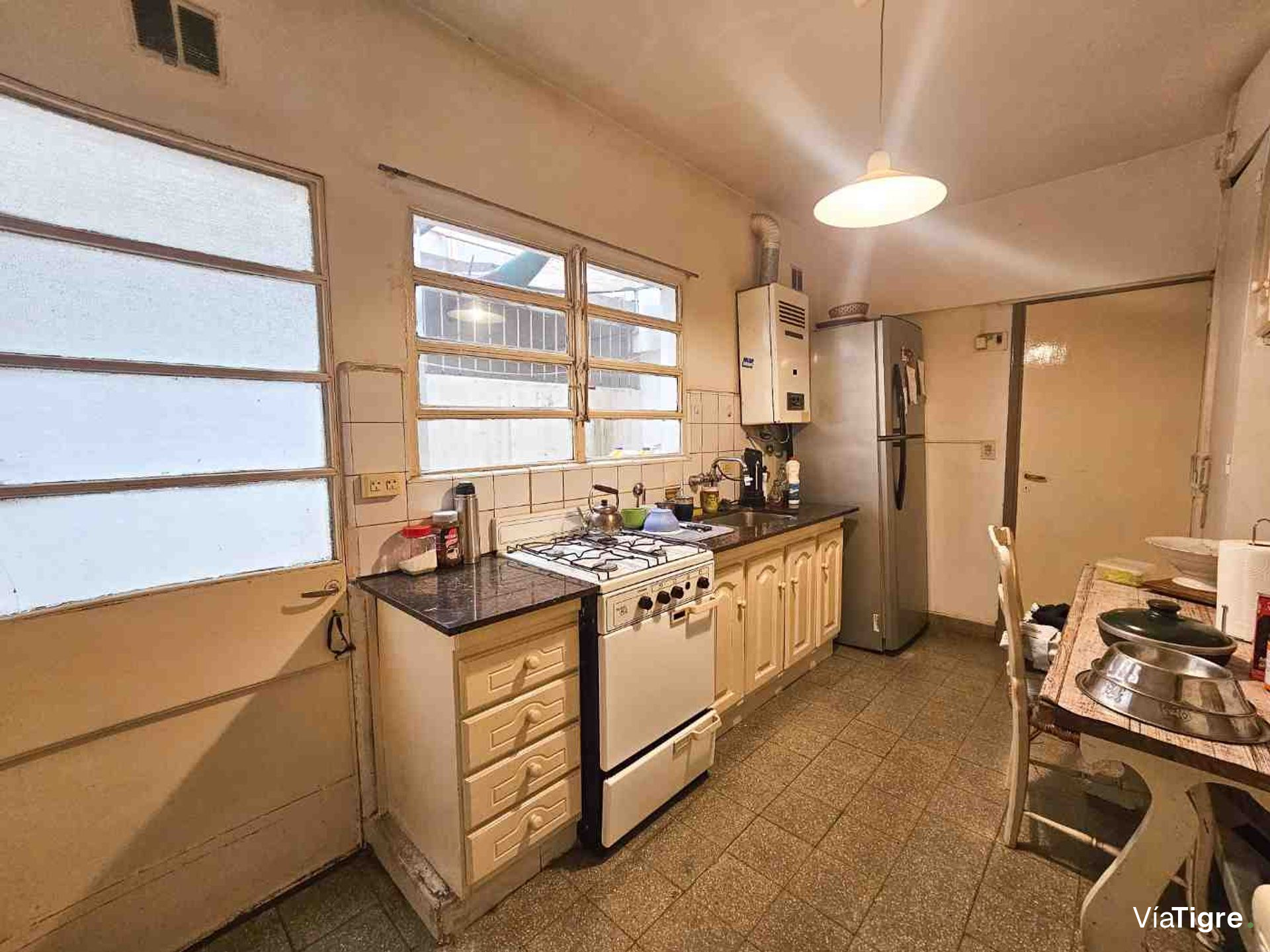 Venta departamento 3 ambientes con doble patio.
