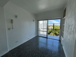 Depto. 2 Amb. en Venta en Olivos c/Balcón corrido