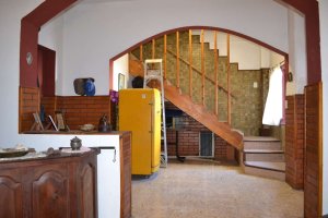 House For Sale 4-bedroom Opportunity Apartment Credit