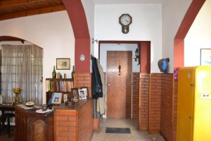 House For Sale 4-bedroom Opportunity Apartment Credit