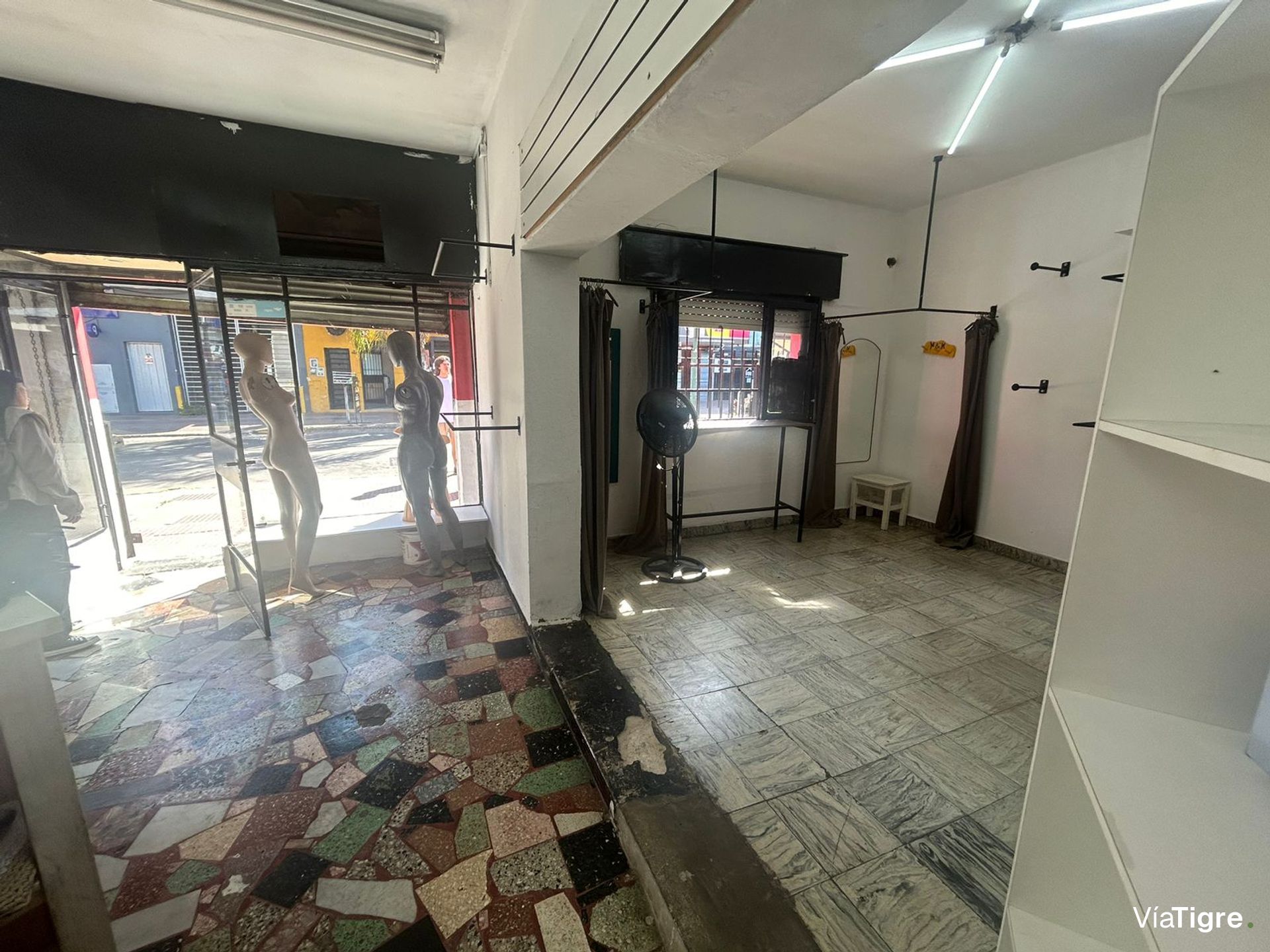 LOCAL 35 m2 mas dep 28 m2 exc ubic Don Torcuato!