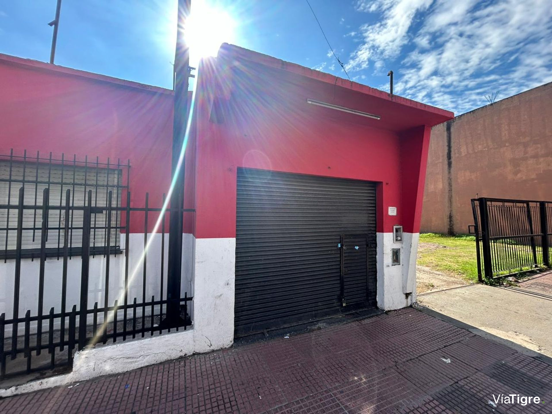 LOCAL 35 m2 mas dep 28 m2 exc ubic Don Torcuato!