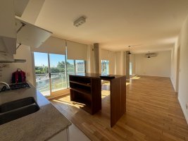 Rent in Venice 2‑bedroom 2 parking spaces / storage room