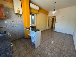 Beautiful Penthouse with balcony credit‑eligible