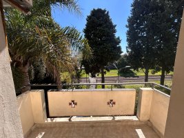 Beautiful Penthouse with balcony credit‑eligible