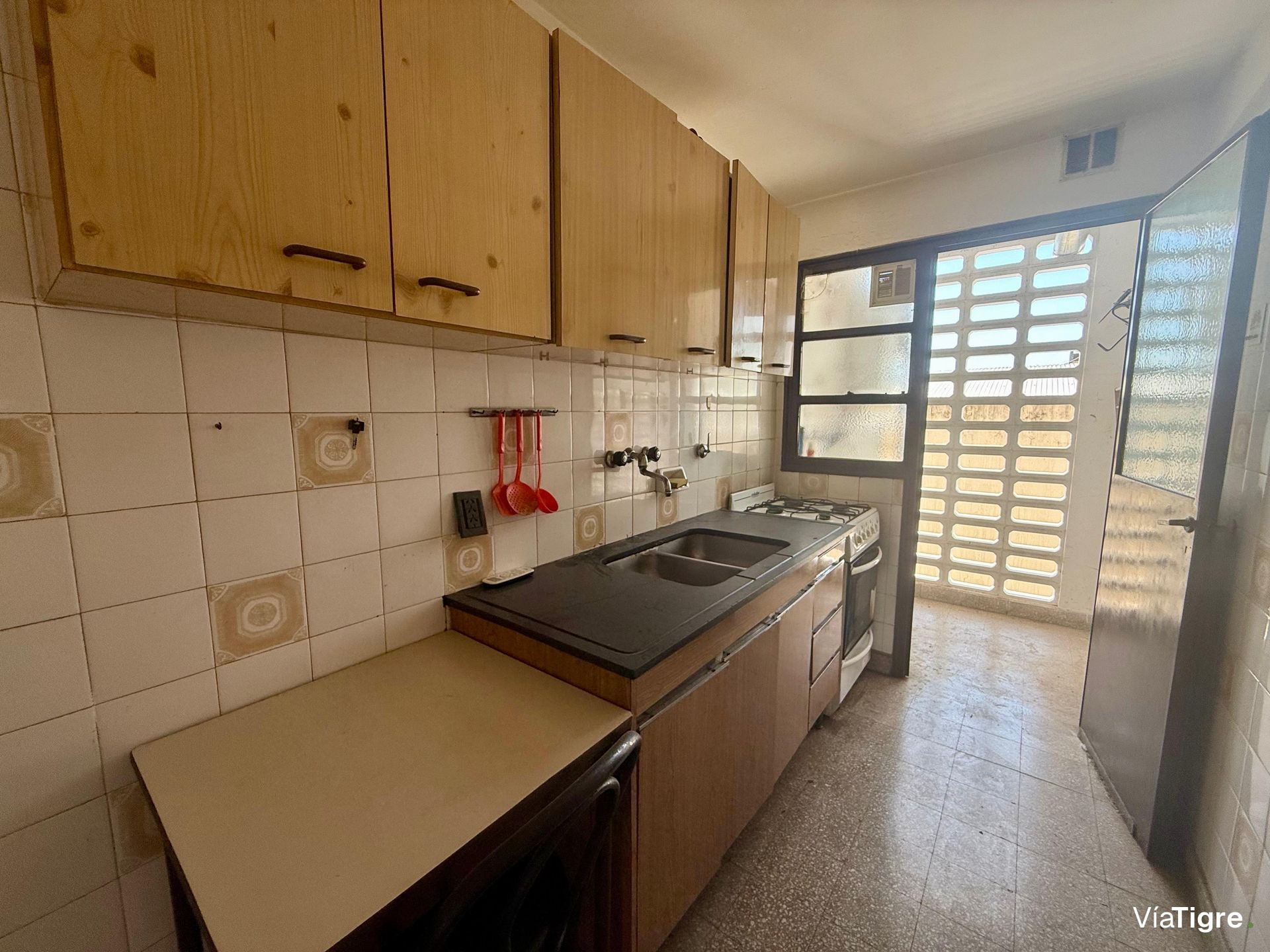 Venta Dos Ambientes Con Balcon Olivos