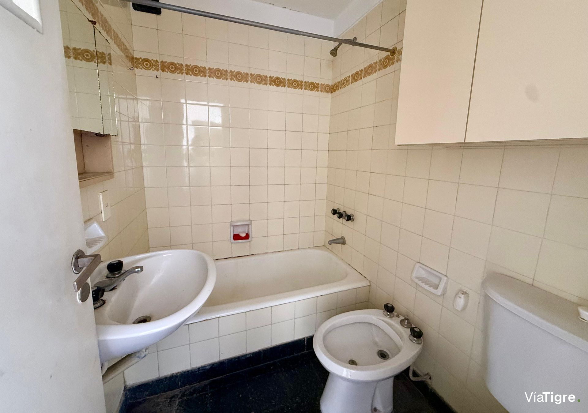 Venta Dos Ambientes Con Balcon Olivos
