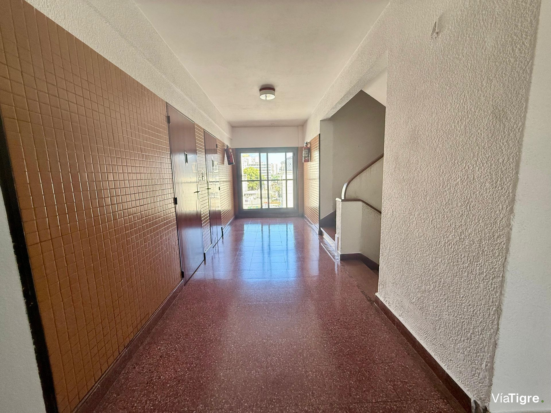 Venta Dos Ambientes Con Balcon Olivos