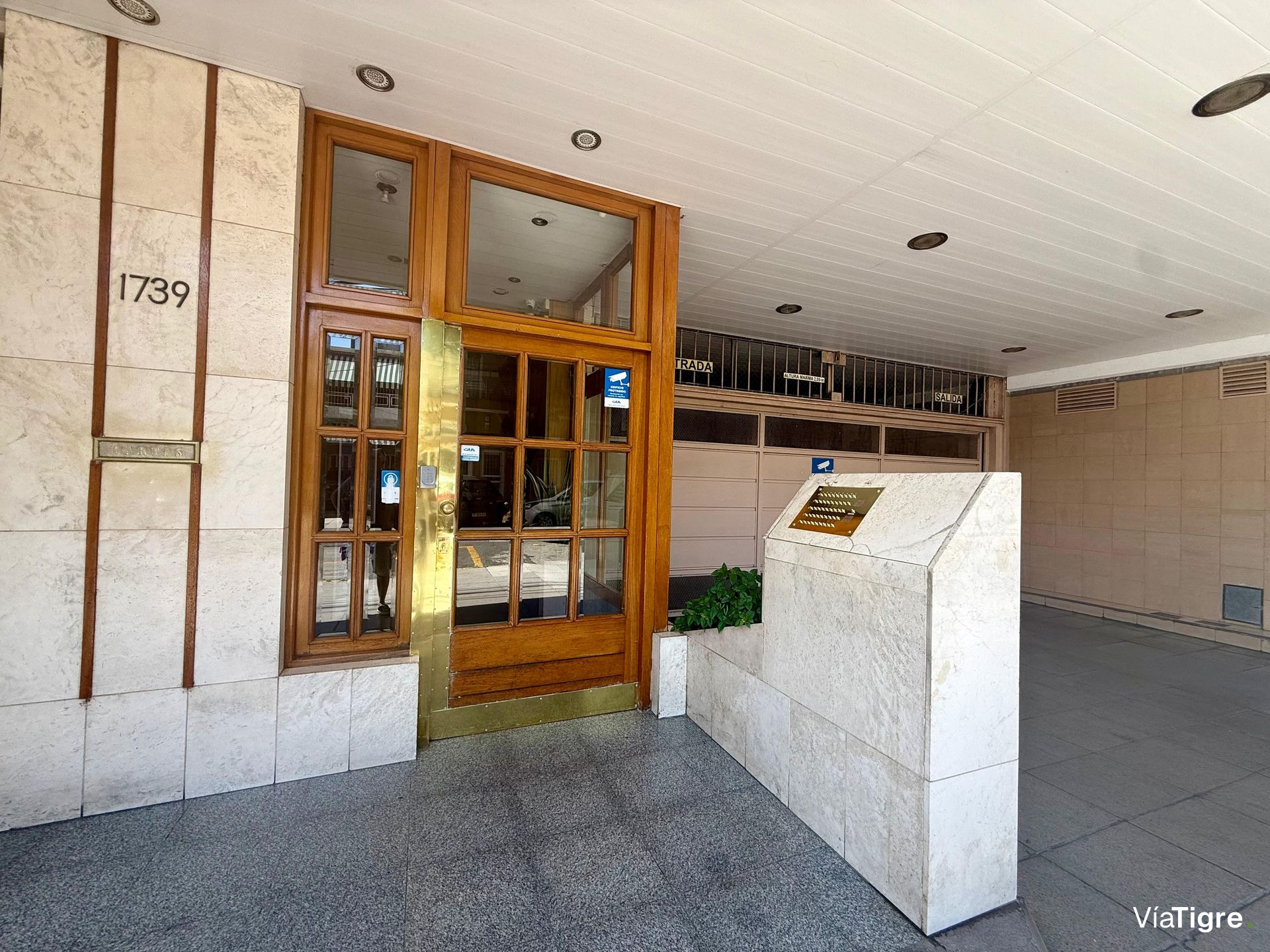 Venta Dos Ambientes Con Balcon Olivos