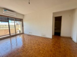 Venta Dos Ambientes Con Balcon Olivos