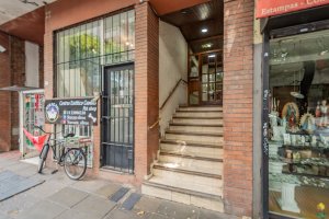 Apartment 2-Bedroom Front Alberdi and Maipu