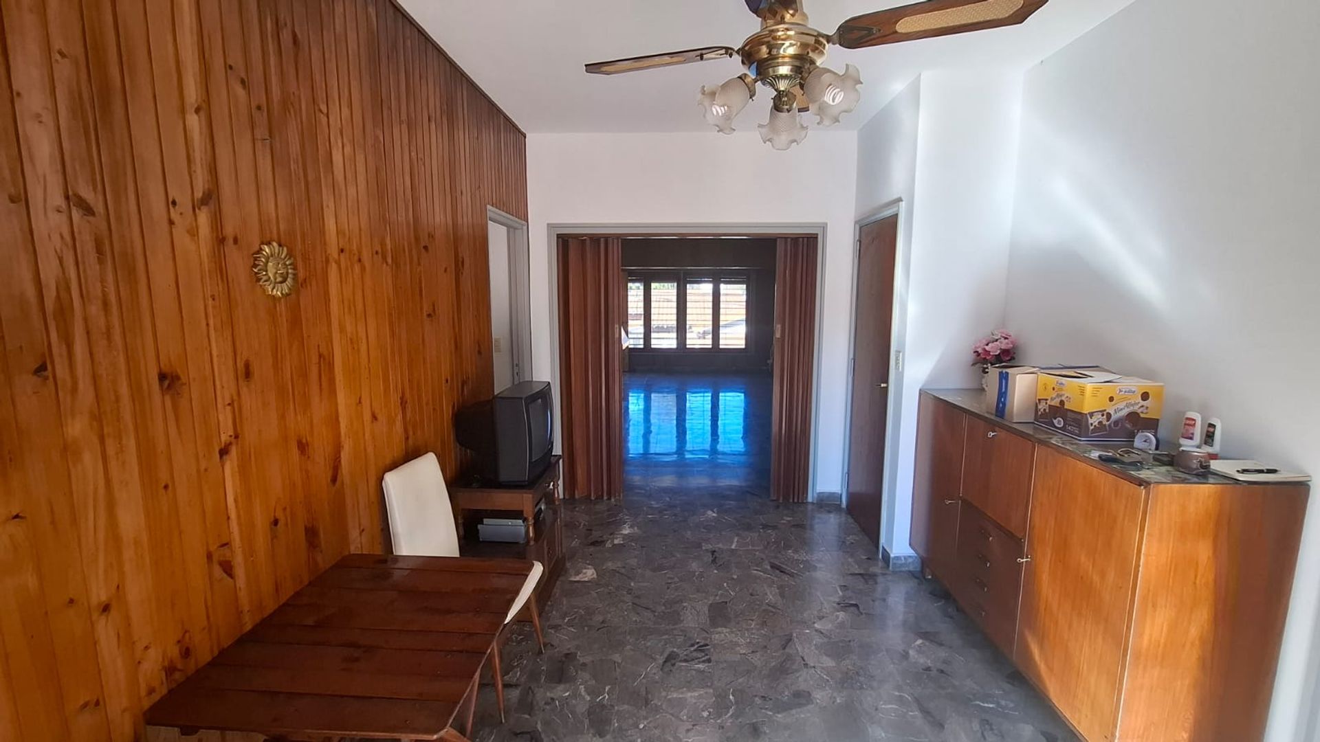 Venta casa LOTE PROPIO 10x40 Beccar