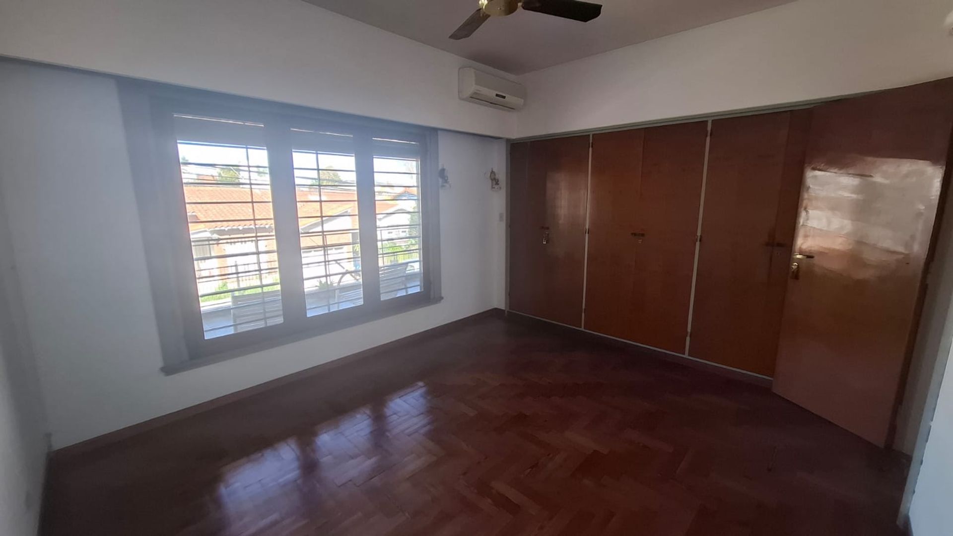 Venta casa LOTE PROPIO 10x40 Beccar