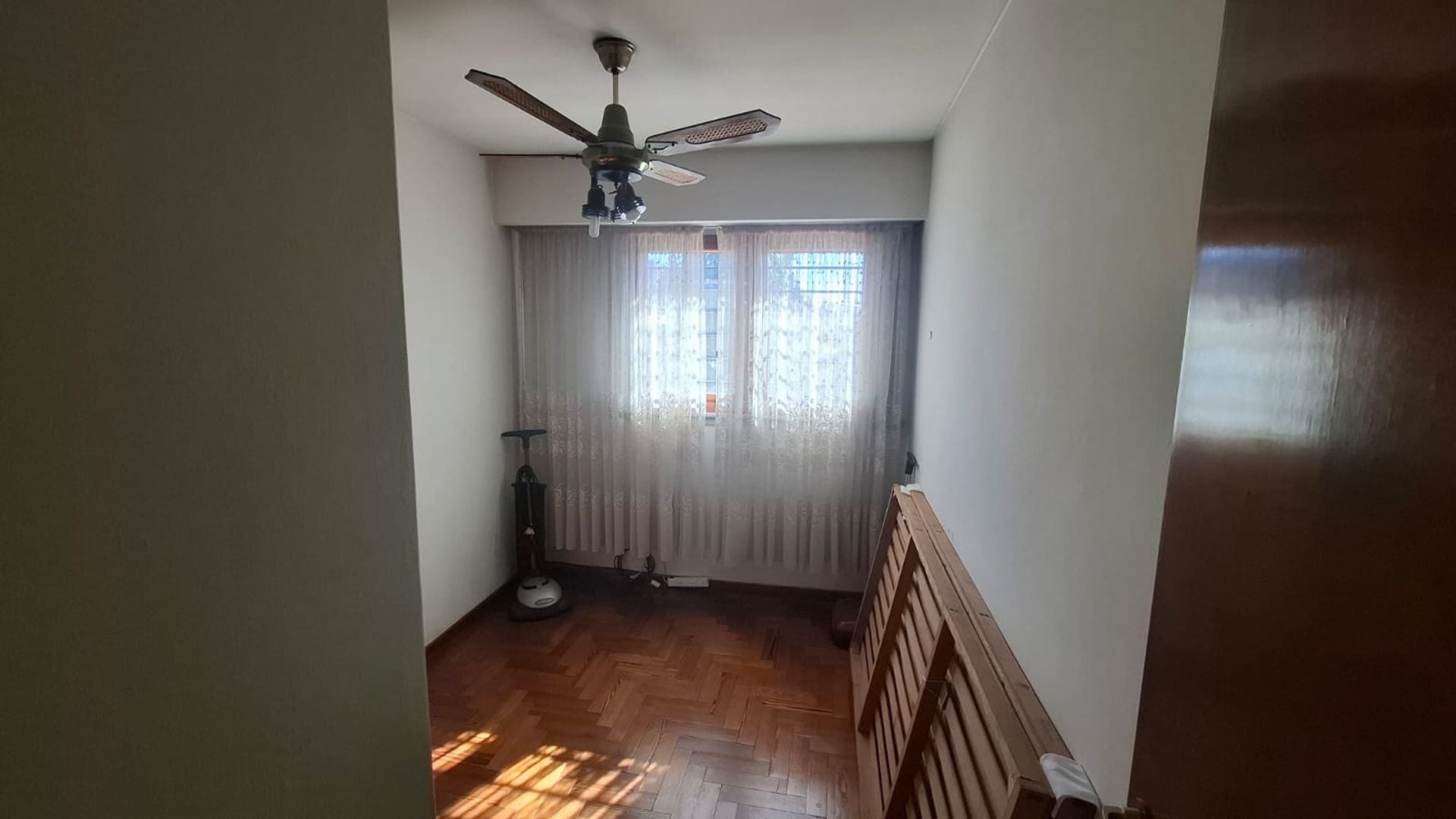 Venta casa LOTE PROPIO 10x40 Beccar