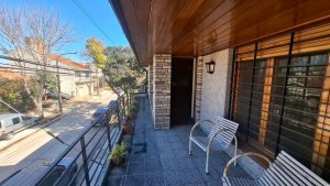 House for Sale – Own Lot 10x40 – Beccar