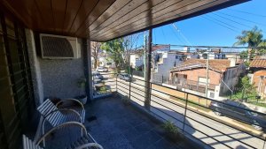 House for Sale – Own Lot 10x40 – Beccar