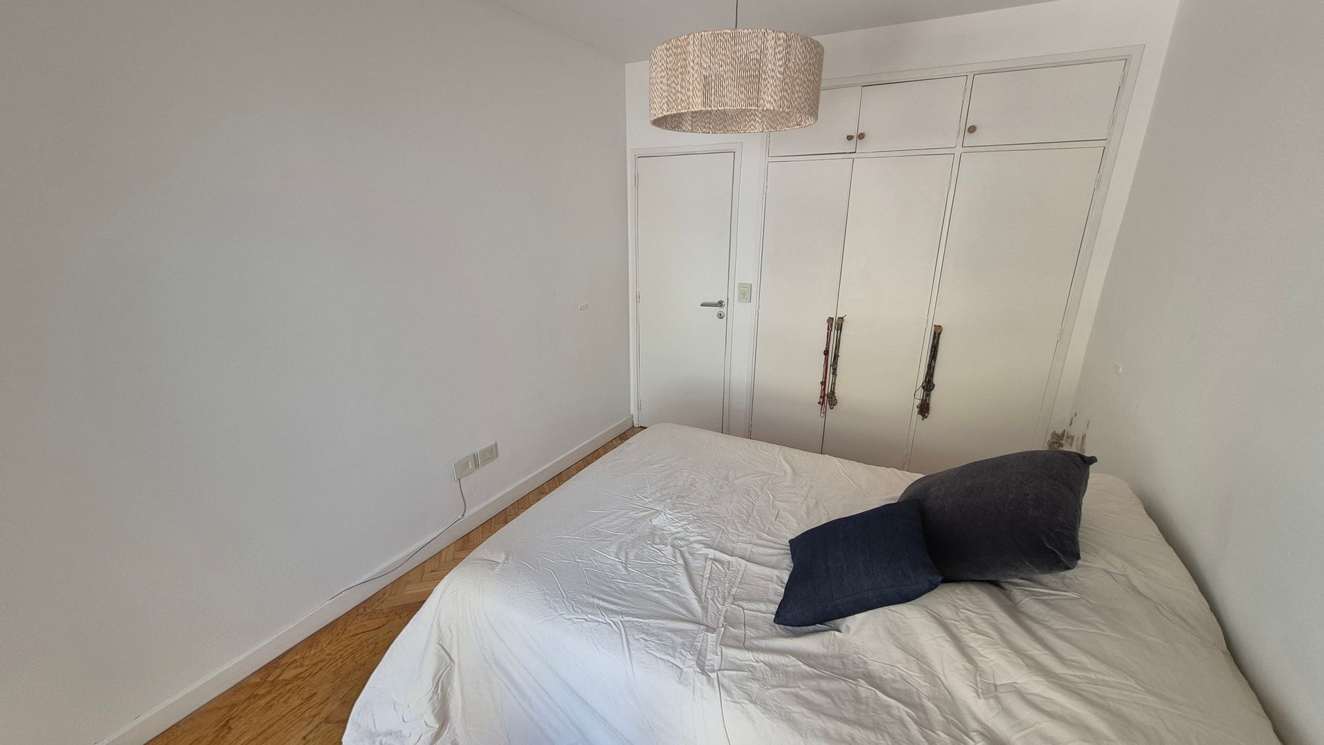 Venta Departamento 3 Amb Patio Martinez Permuta