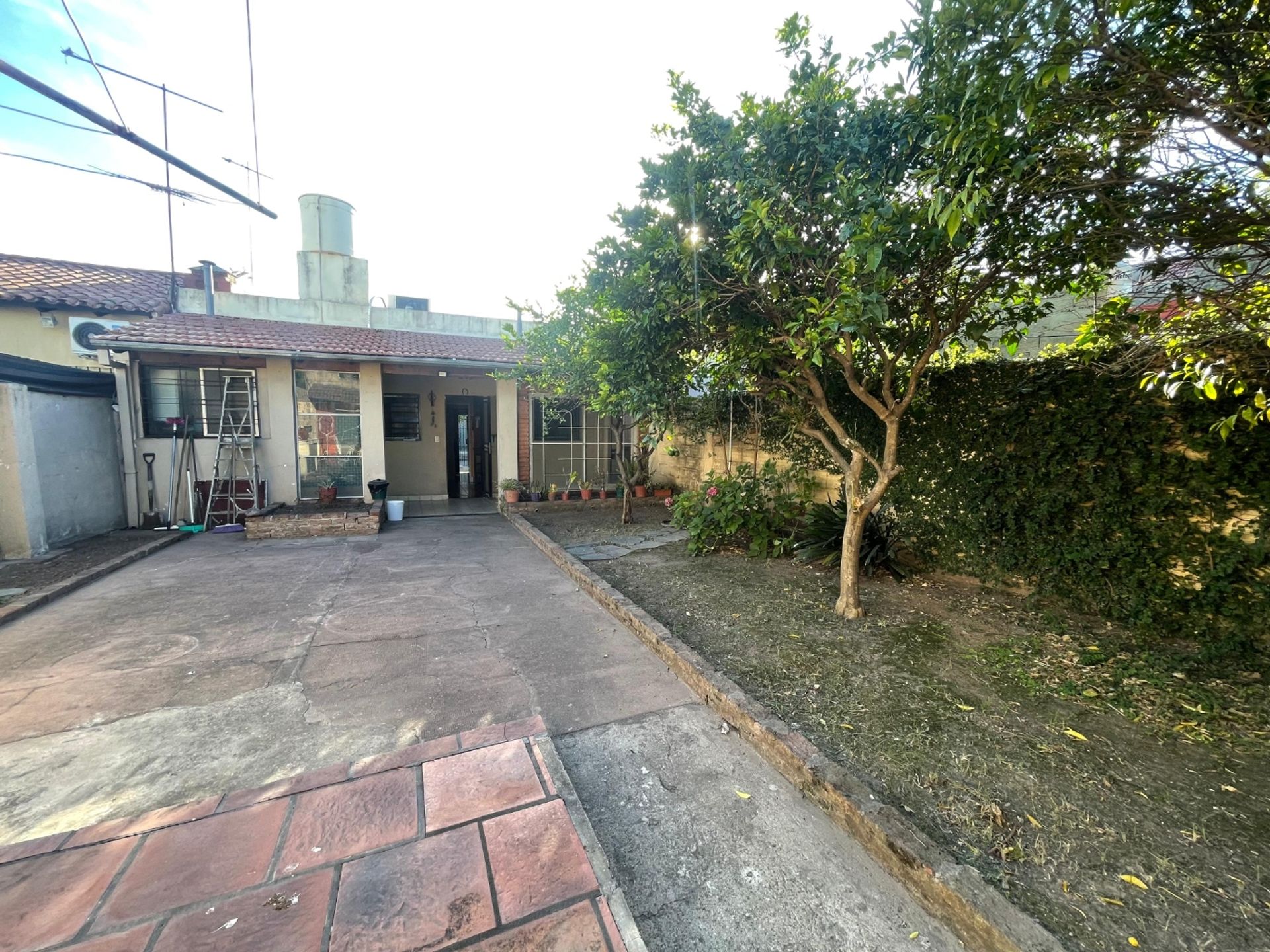 Oportunidad: venta de dos casas en un mismo lote