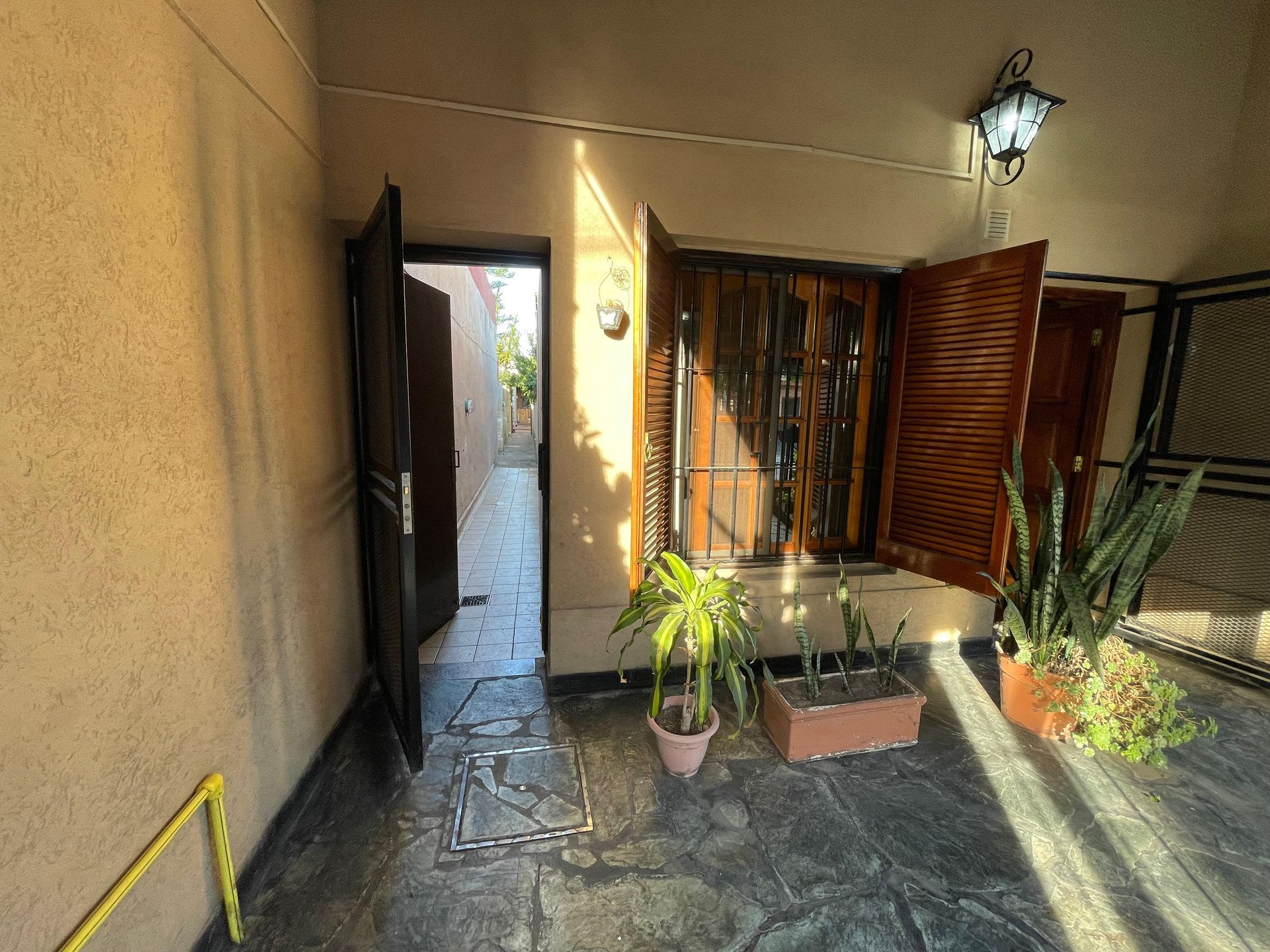 Oportunidad: venta de dos casas en un mismo lote
