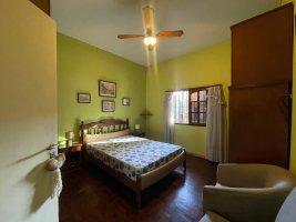 Opportunity: sale of two houses on the same lot