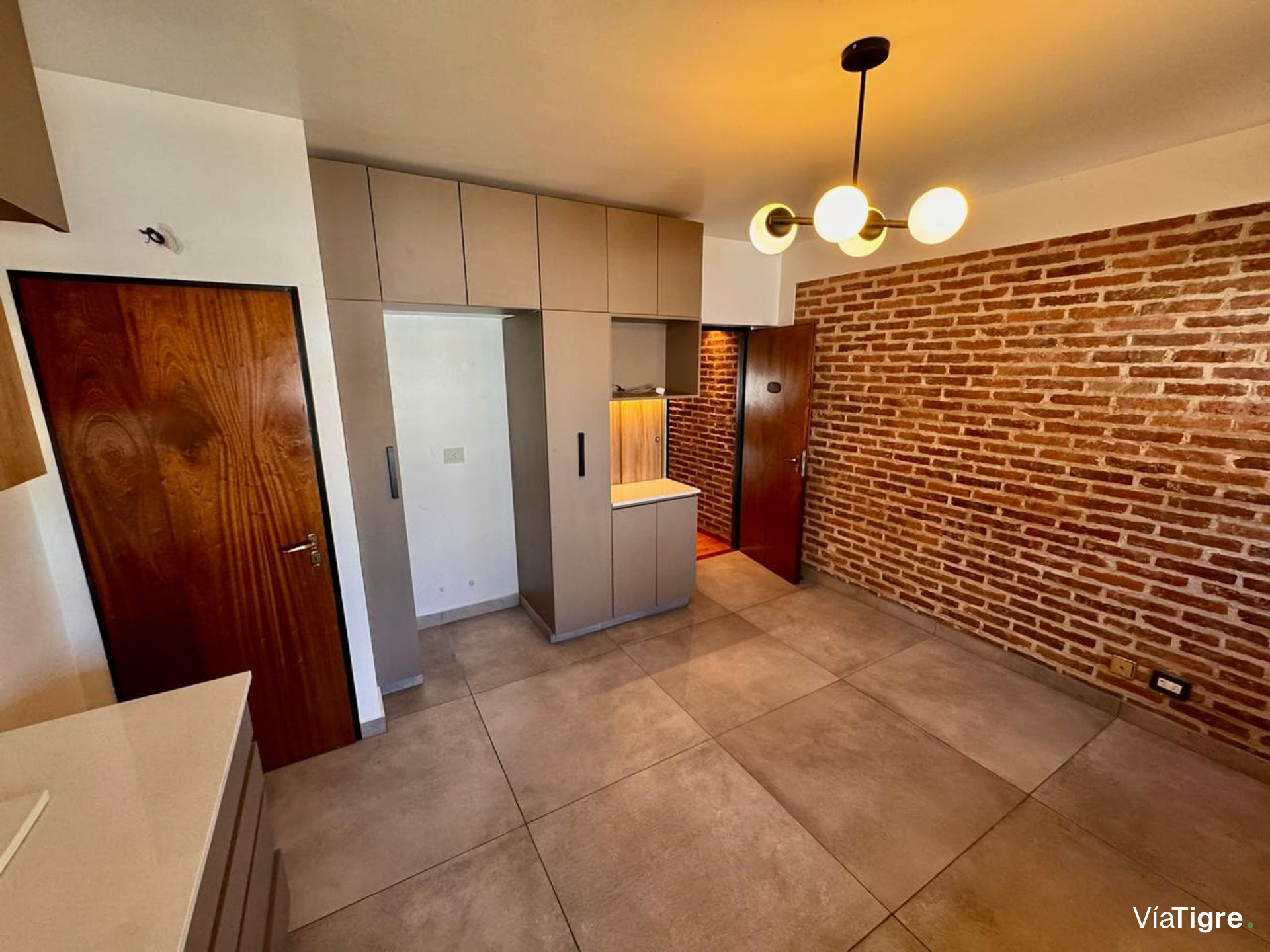 Duplex 5 amb - jardín, parrilla, terraza y cochera