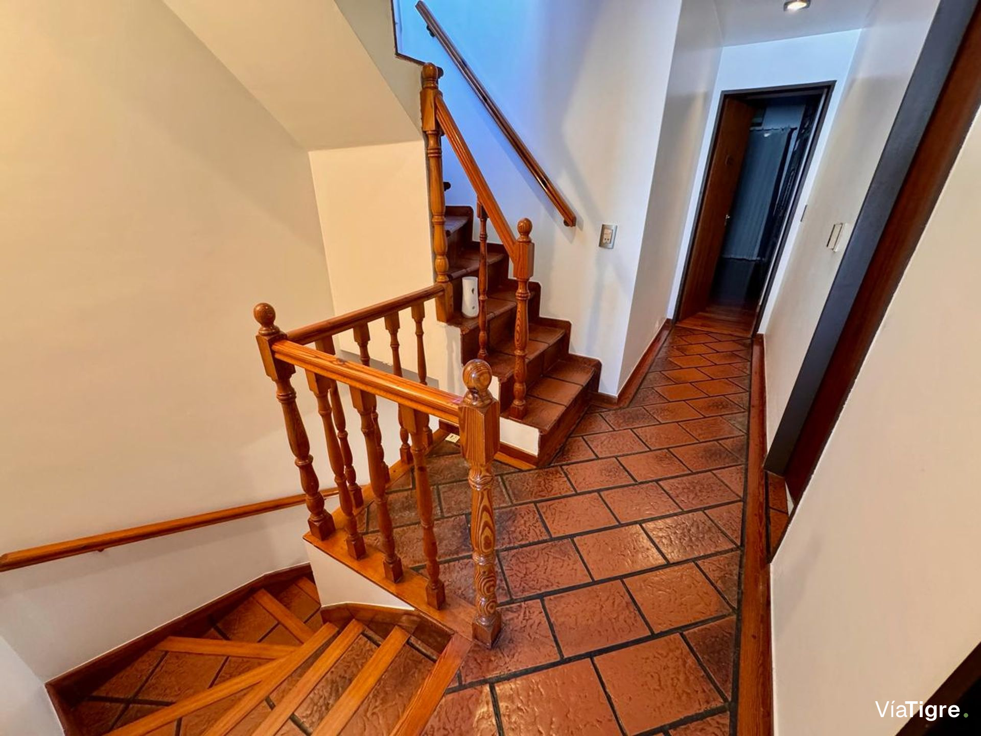 Duplex 5 amb - jardín, parrilla, terraza y cochera