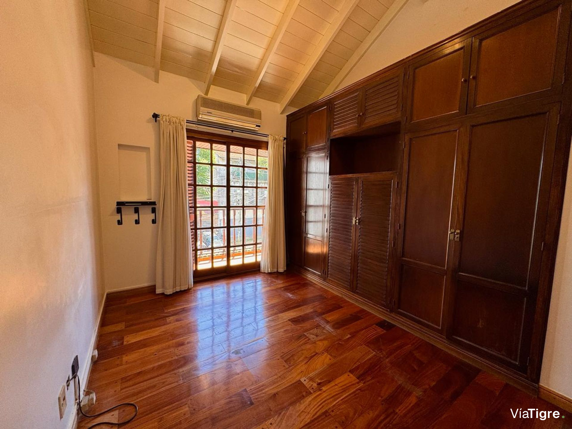 Duplex 5 amb - jardín, parrilla, terraza y cochera