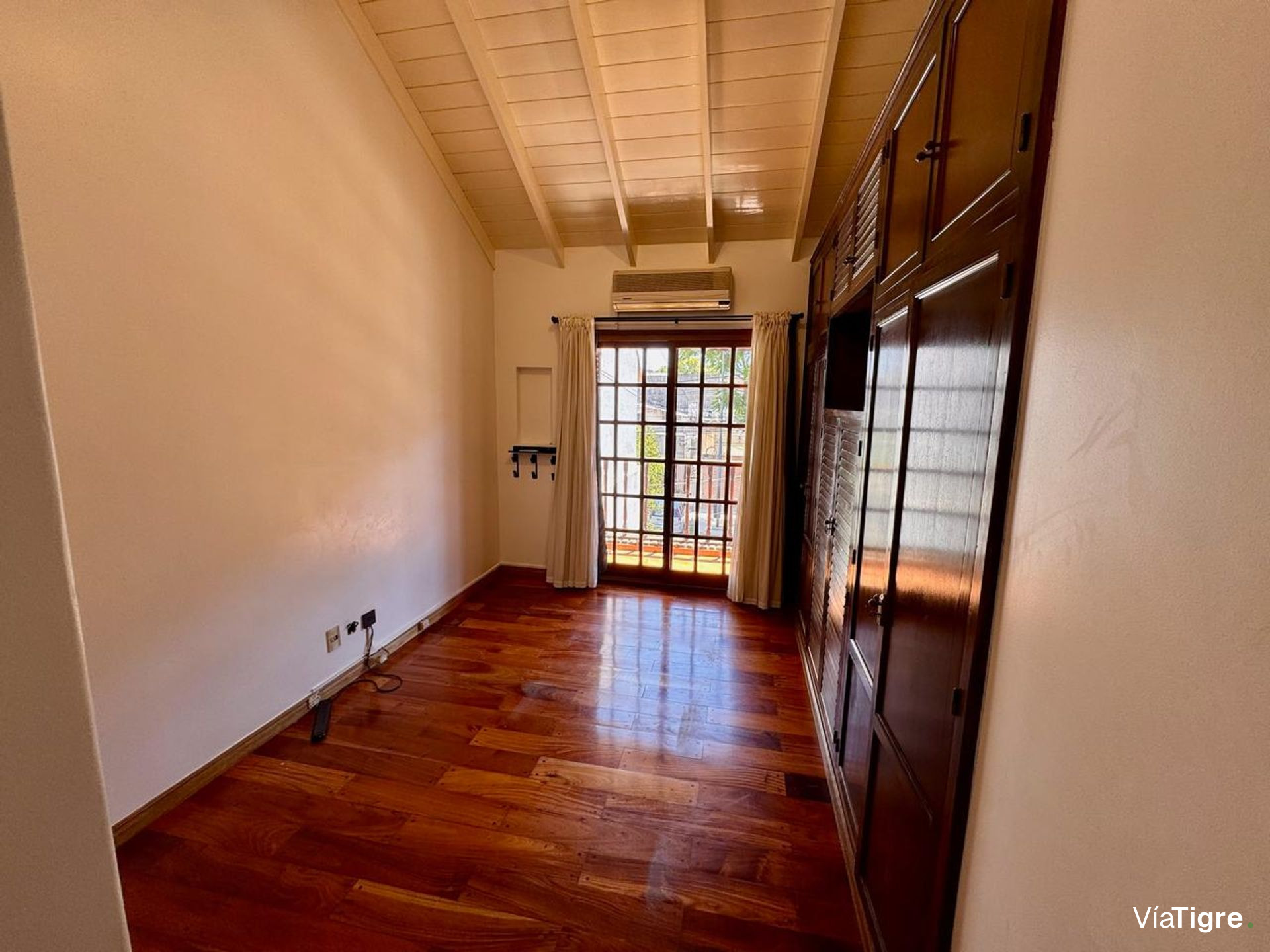 Duplex 5 amb - jardín, parrilla, terraza y cochera