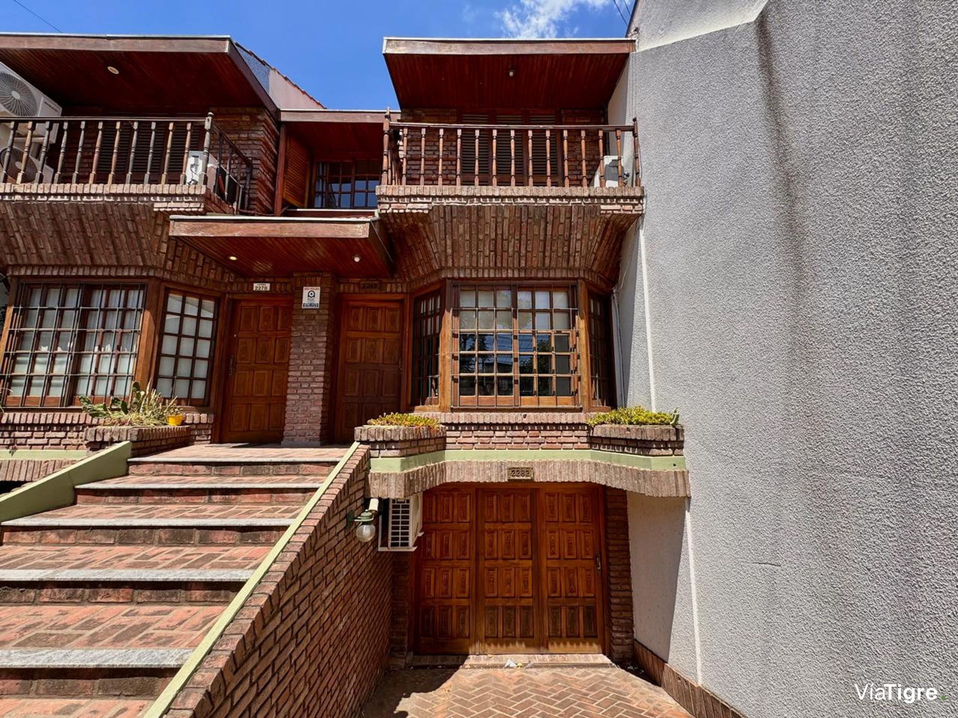 Duplex 5 amb - jardín, parrilla, terraza y cochera