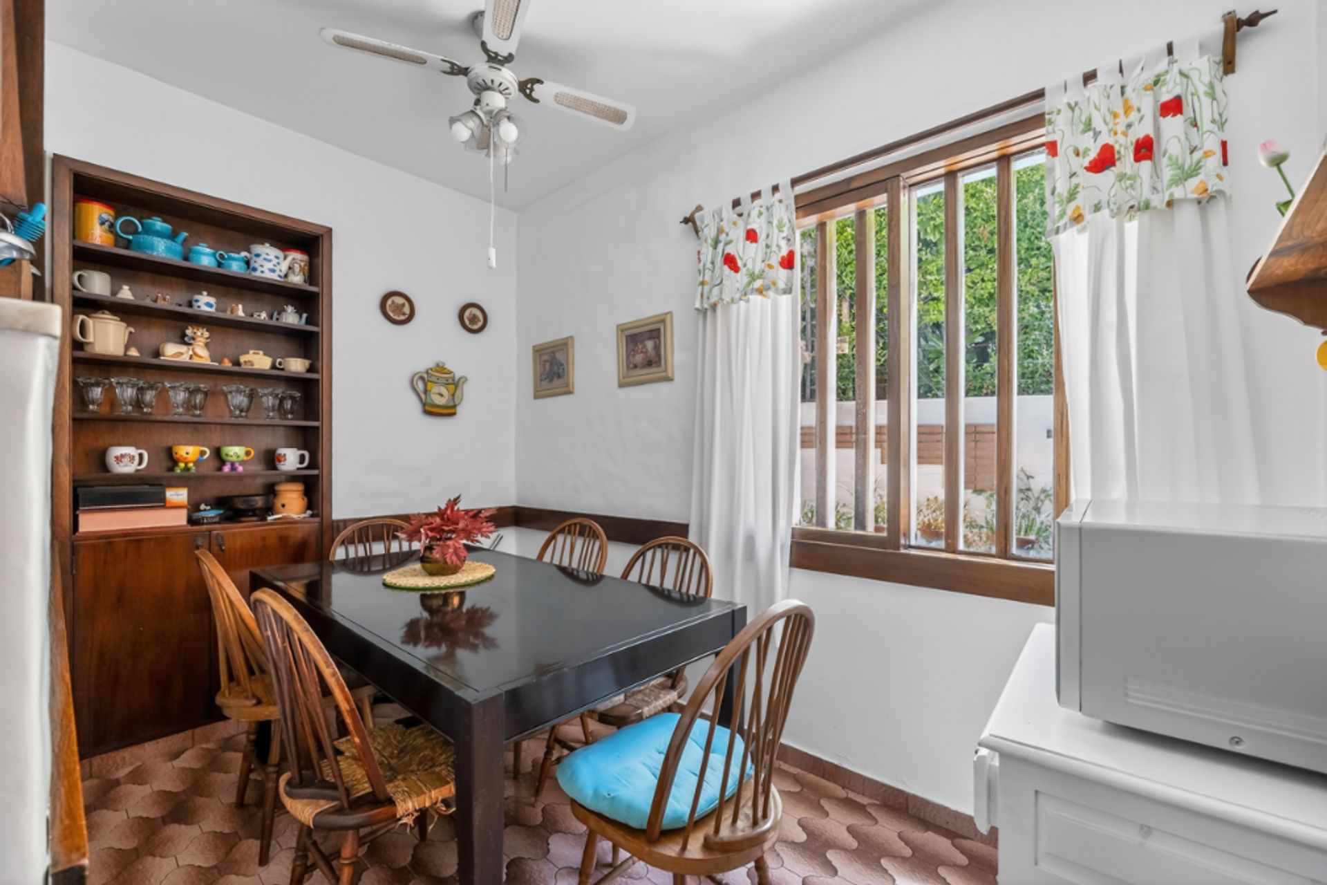 Casa en VENTA en Vte. López - 4 amb. + Dependencia