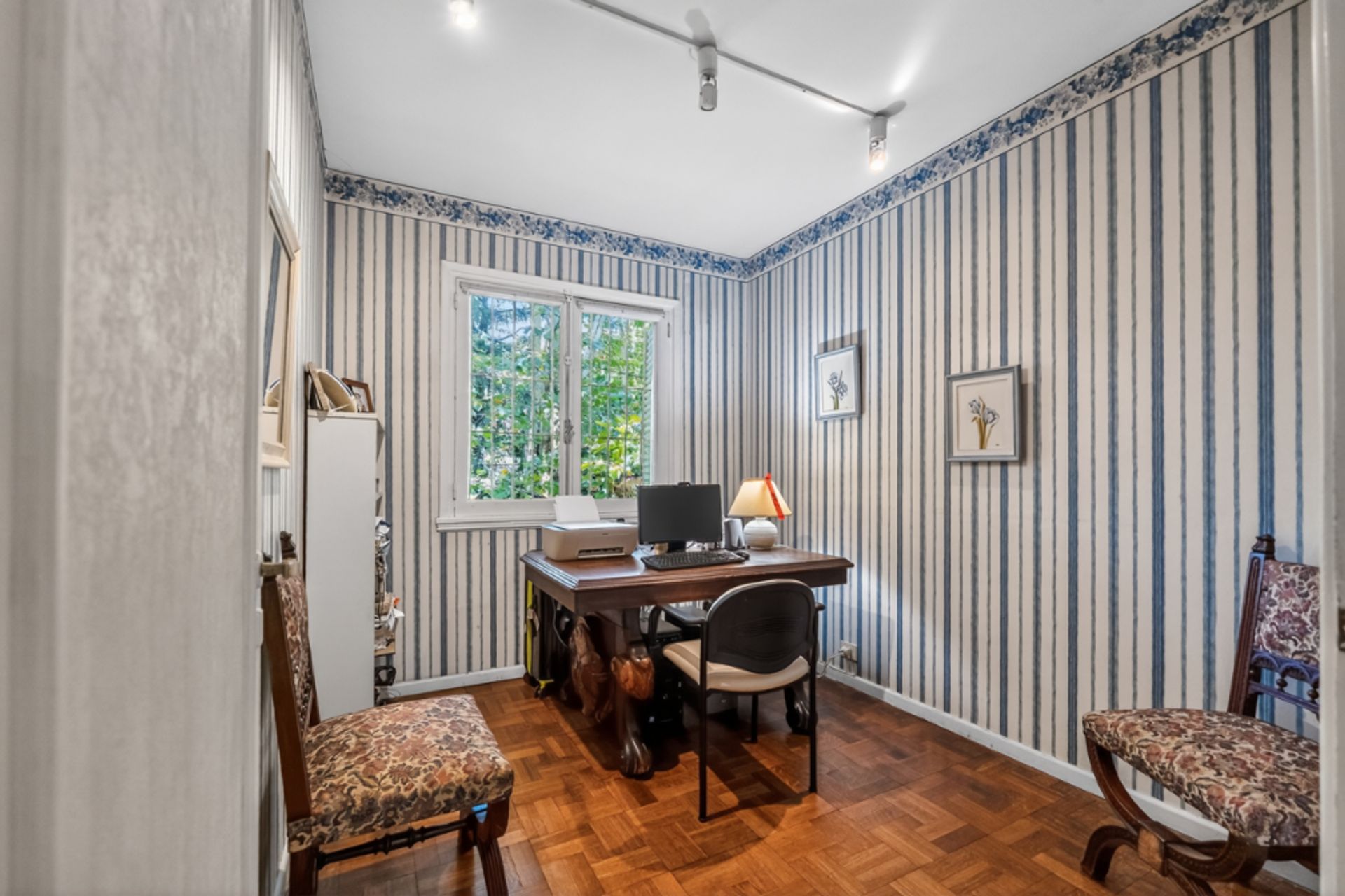 Casa en VENTA en Vte. López - 4 amb. + Dependencia