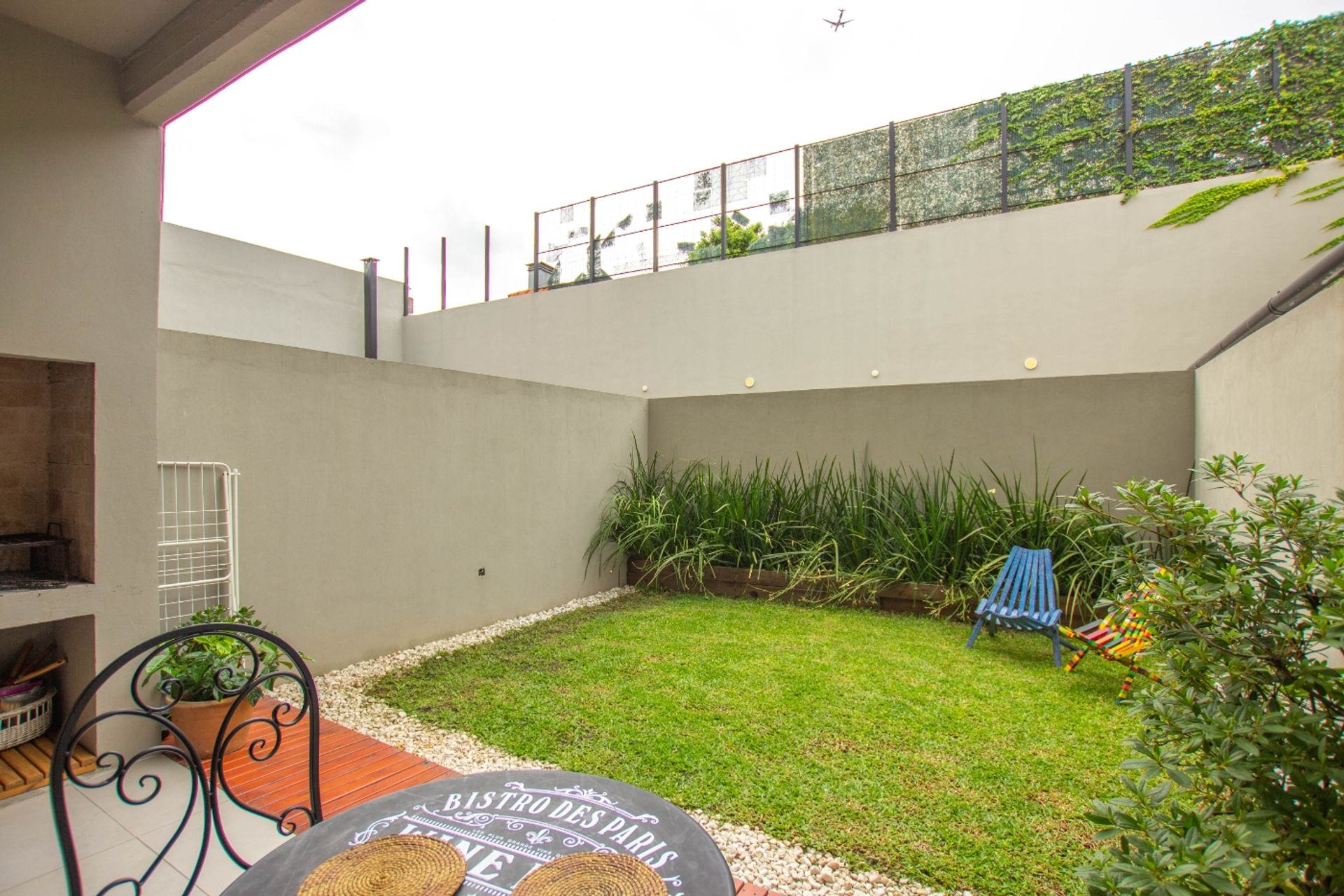 Venta departamento 2 ambientes Olivos con patio