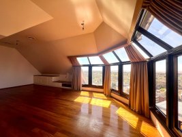 Triplex in Torre Alfaro River View Acassuso