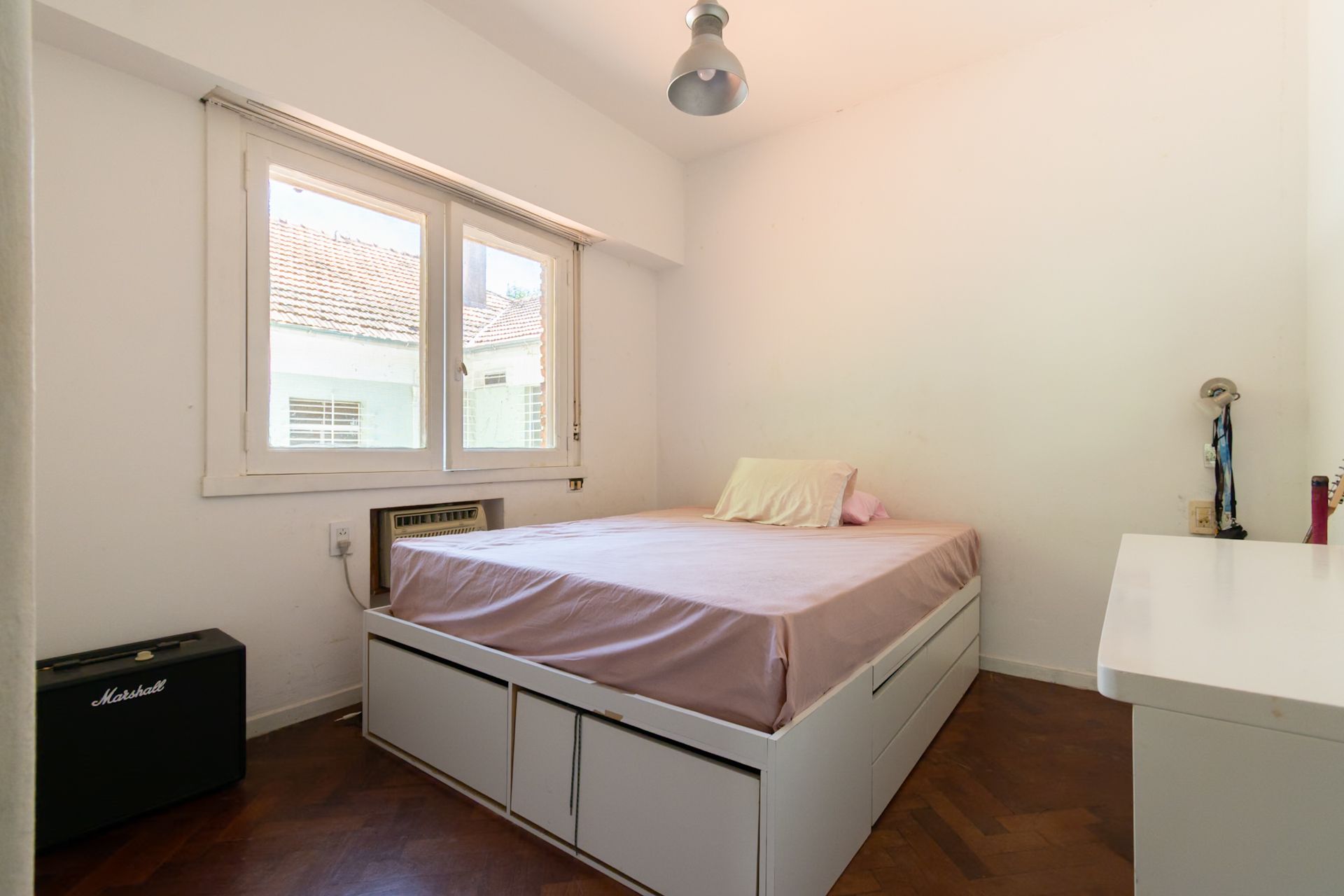 VENTA Casa en Vicente López - jardín y pileta