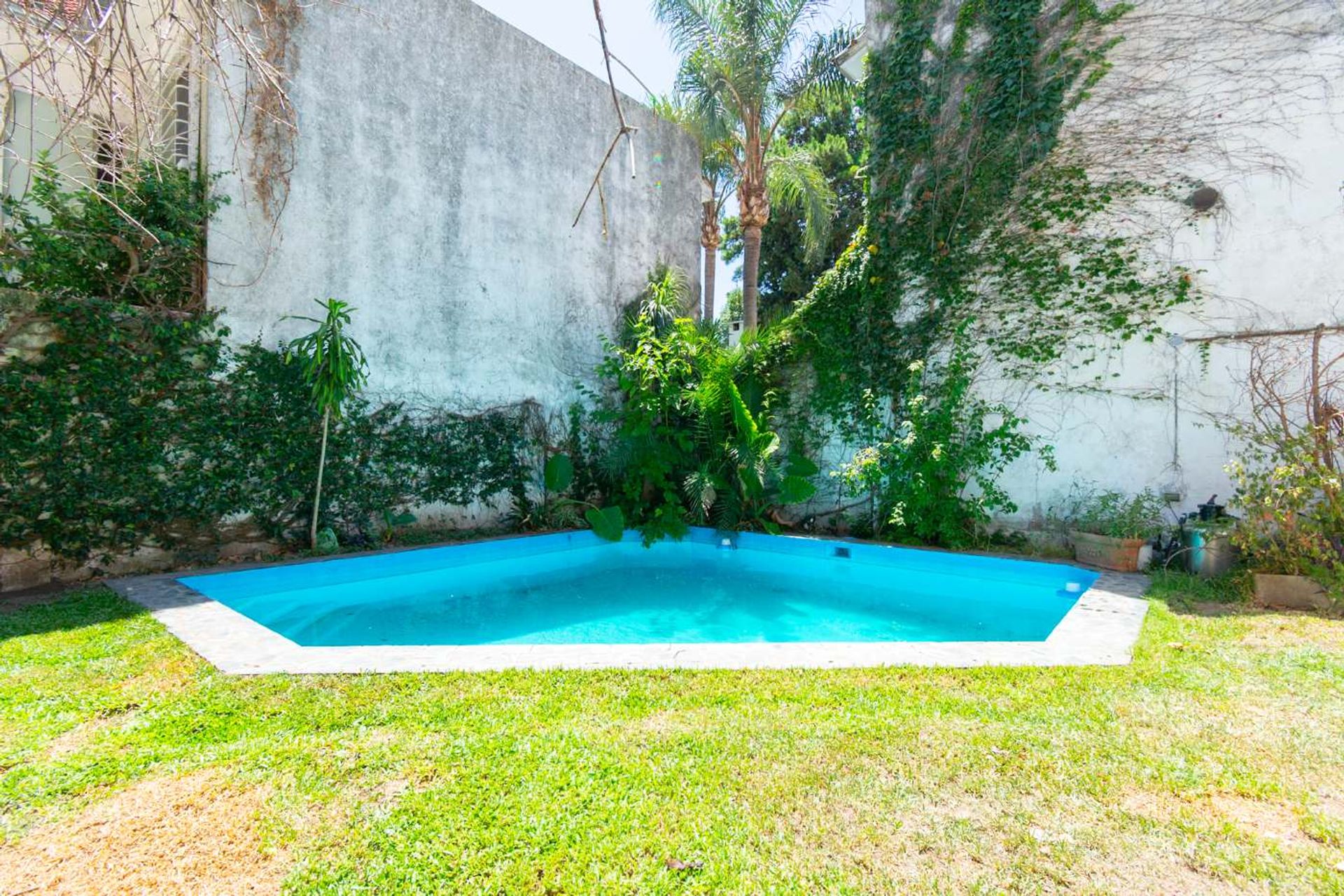 VENTA Casa en Vicente López - jardín y pileta