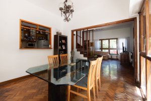 For Sale House in Vicente López - garden and pool
