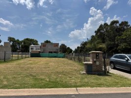 Lot in Semi-Closed Neighborhood Sunsets of Talar