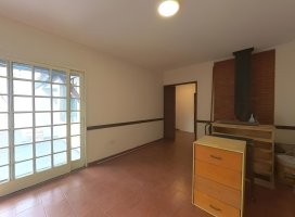 4‑bedroom Penthouse for Sale in Martinez with Balcony and Patio