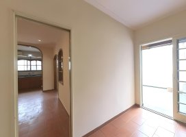4‑bedroom Penthouse for Sale in Martinez with Balcony and Patio