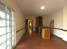 4‑bedroom Penthouse for Sale in Martinez with Balcony and Patio