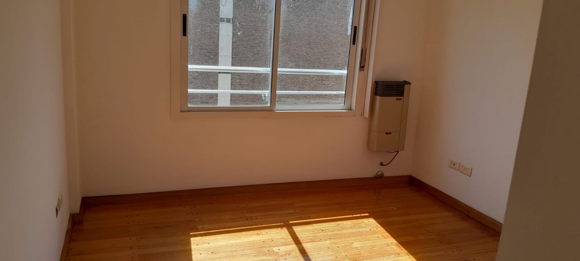 Venta Depto. 2 Amb. Olivos a metros de Maipú