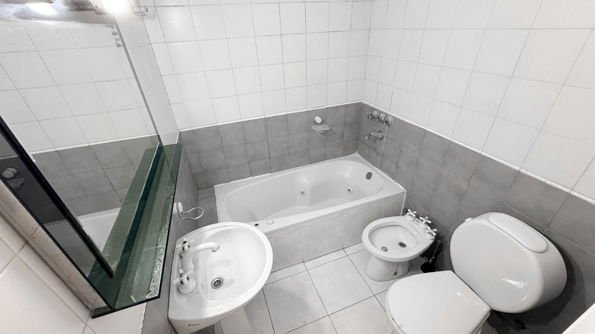 VENTA depto 3 ambientes con cochera FLORIDA ESTE