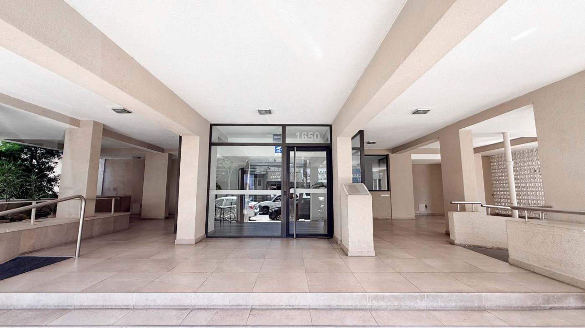 VENTA depto 3 ambientes con cochera FLORIDA ESTE