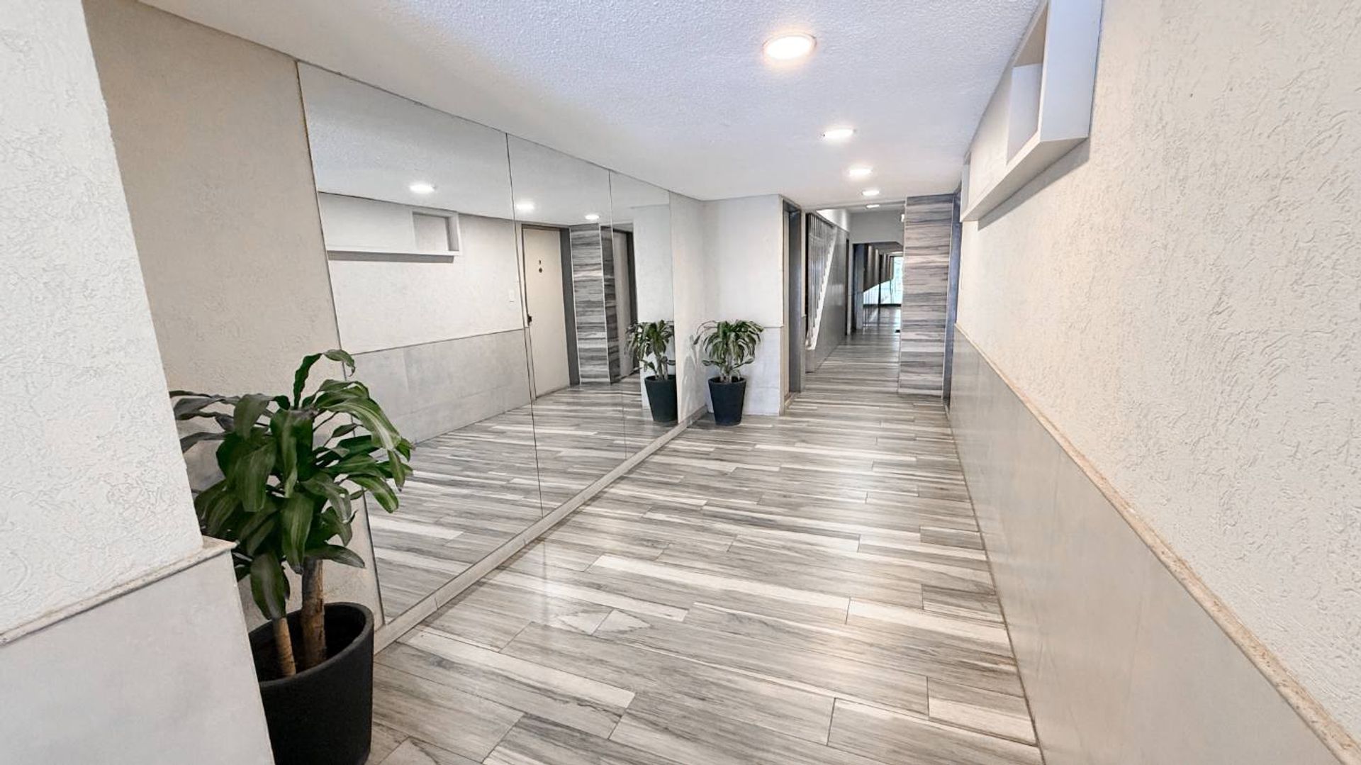 VENTA depto 3 ambientes con cochera FLORIDA ESTE