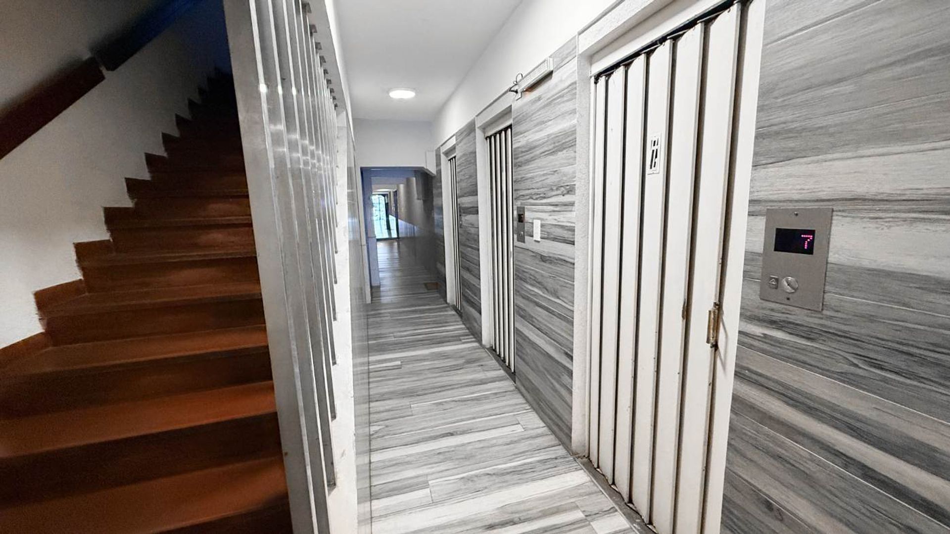 VENTA depto 3 ambientes con cochera FLORIDA ESTE