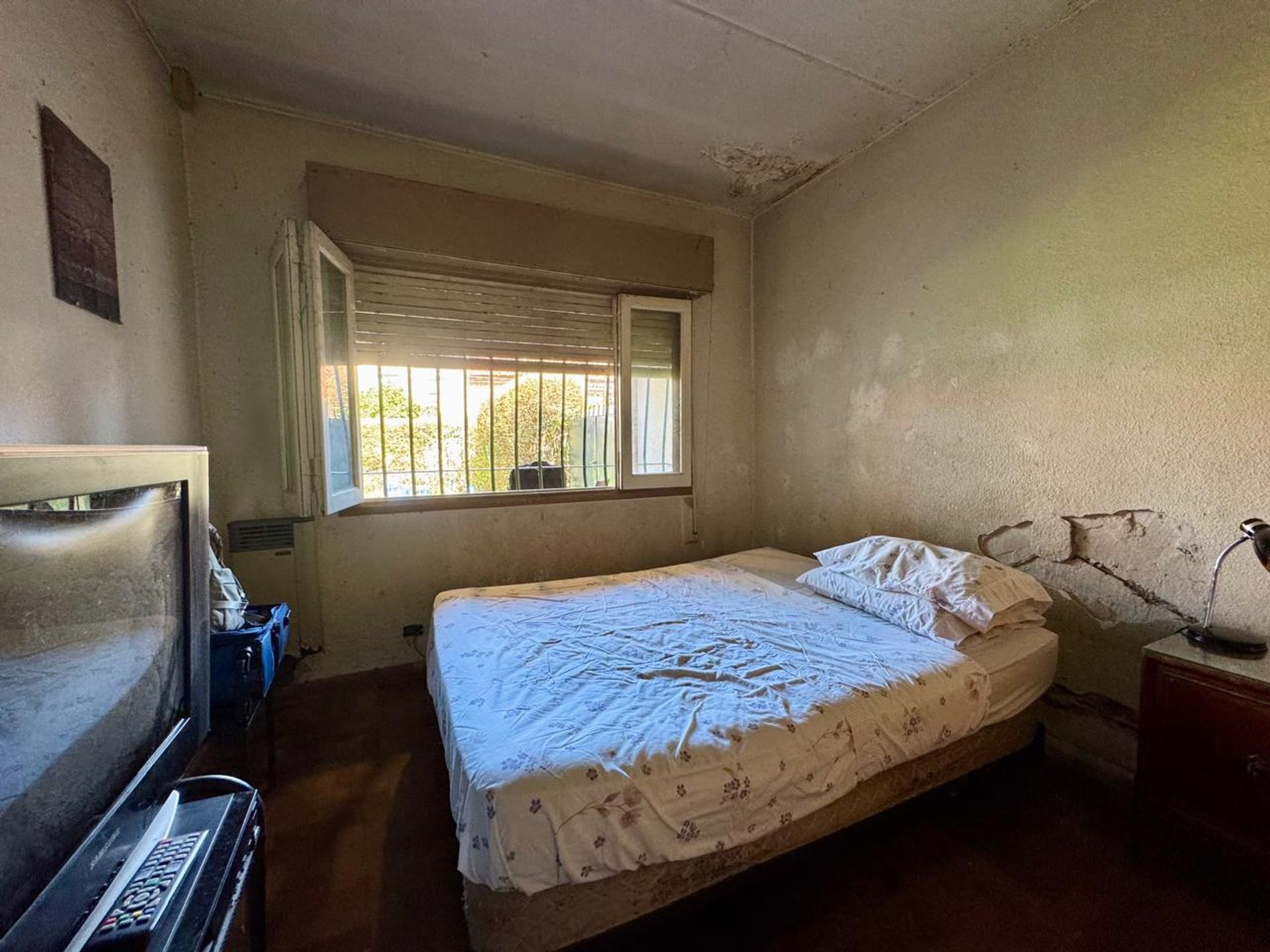 CASA/PH al frente Olivos con cochera para reciclar
