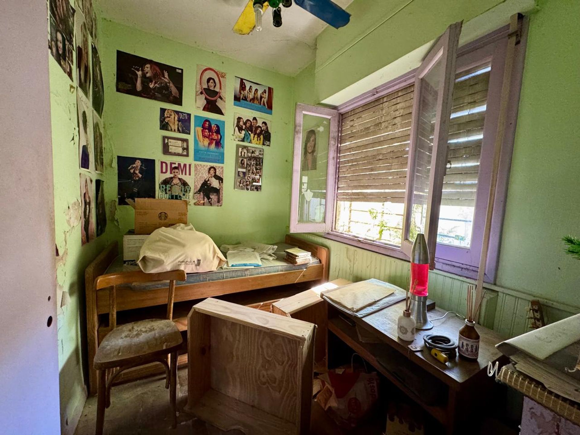 CASA/PH al frente Olivos con cochera para reciclar