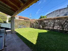 House/Penthouse front Olivos with garage to recycle